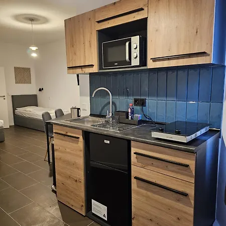 Slumber 24h Self Check In Hostel