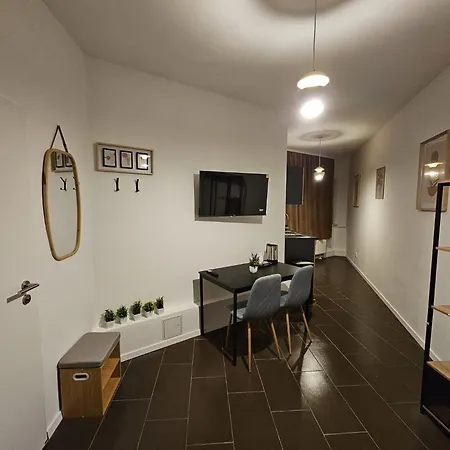 Slumber 24h Self Check In Hostel *