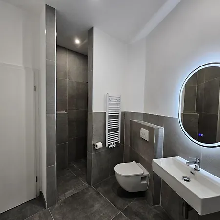 Hostel Slumber 24h Self Check In *