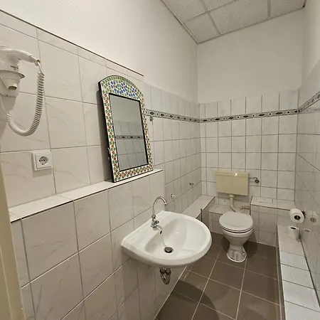 Hostel Slumber 24h Self Check In