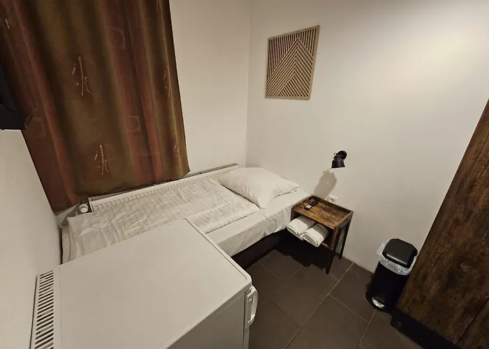 Slumber 24h Self Check In Vandrarhem *